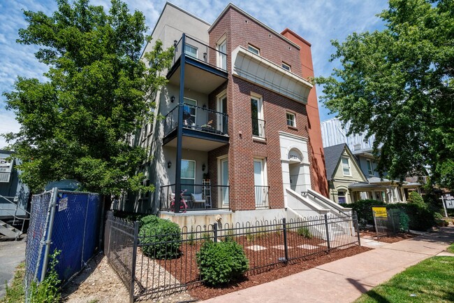 1721 Marion
