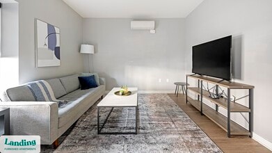 5040 Linbar Dr, Unit 105 in Nashville, TN - Building Photo - Building Photo