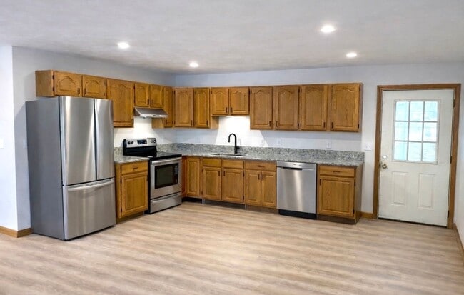 28 South Ave, Unit 2