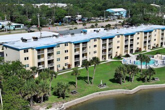 3131 S Ridgewood Ave, Unit River Club in South Daytona, FL - Building Photo - Building Photo