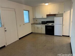 1475 Thurston Ave in Honolulu, HI - Building Photo - Building Photo