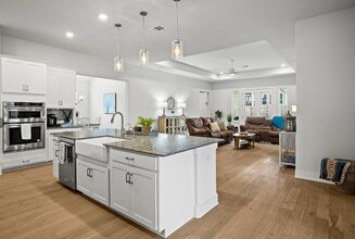 112 Crimson Sky Ct in Dripping Springs, TX - Building Photo - Building Photo