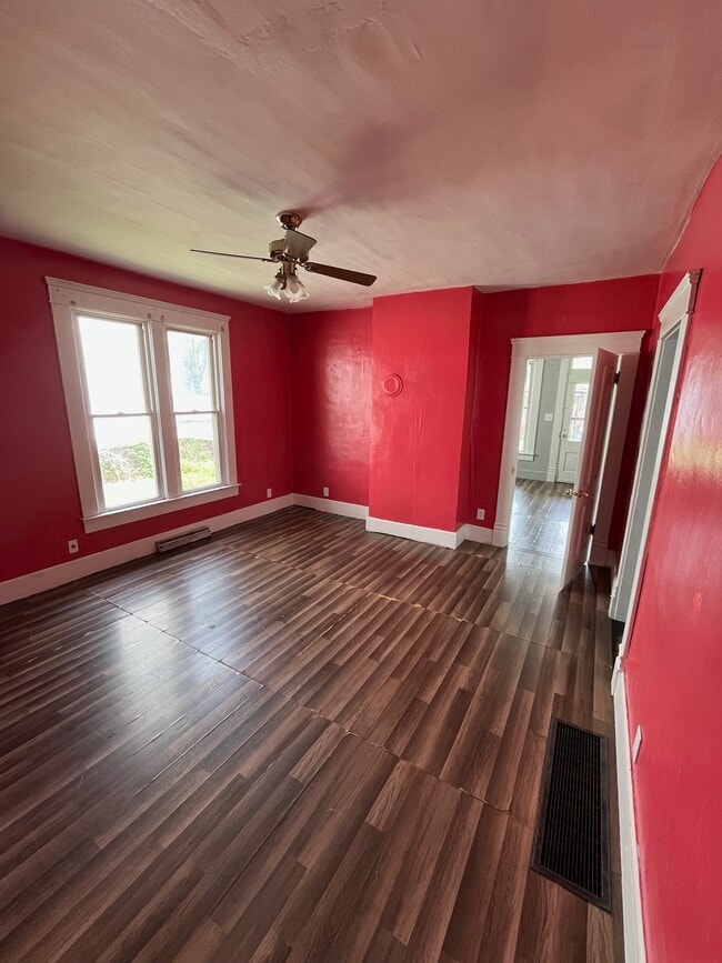 17 Republic Ave in Glouster, OH - Building Photo - Building Photo