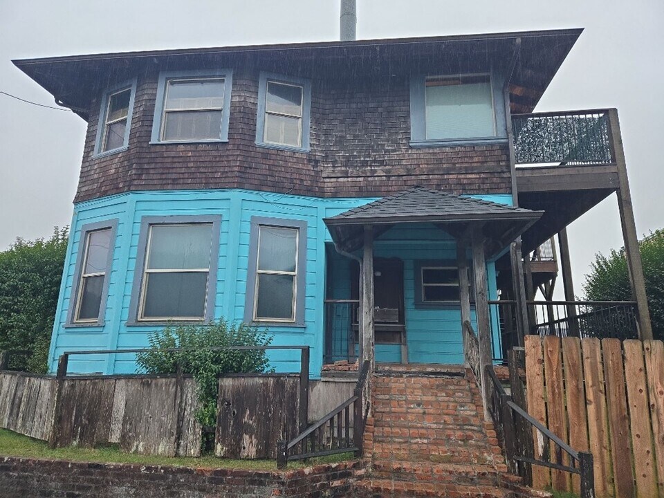 220 W Wabash Ave-Unit -220 Wabash #3 [PRM: Andrew] in Eureka, CA - Building Photo