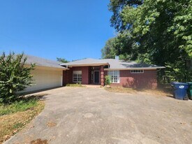 23 Wilson Cove Rd in Morrilton, AR - Building Photo