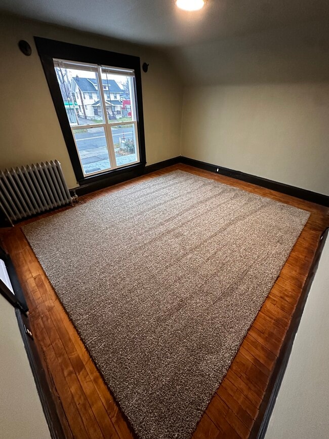 2500 S Saginaw St, Unit Apt. #3 in Flint, MI - Building Photo - Building Photo