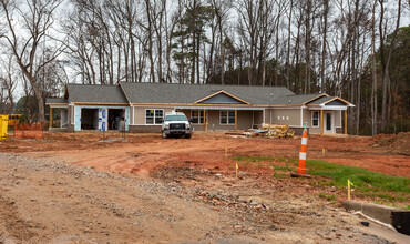 Walnut Trace in Raleigh, NC - Building Photo - Building Photo