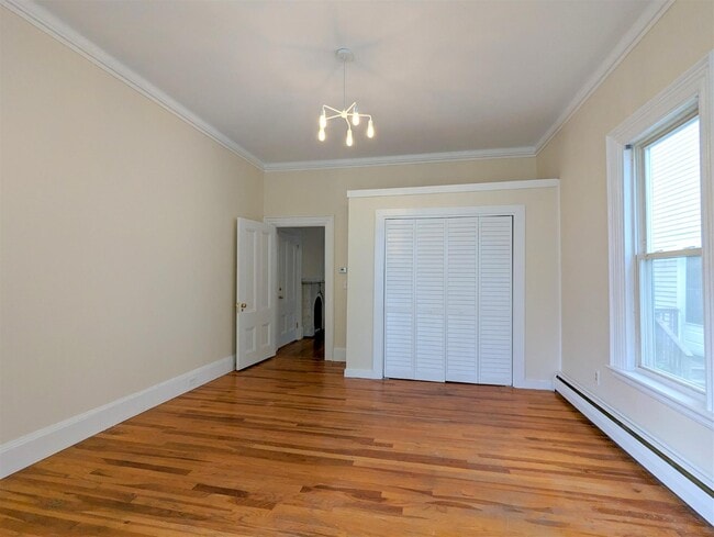 19 Howe St, Unit 1 in Somerville, MA - Building Photo - Building Photo