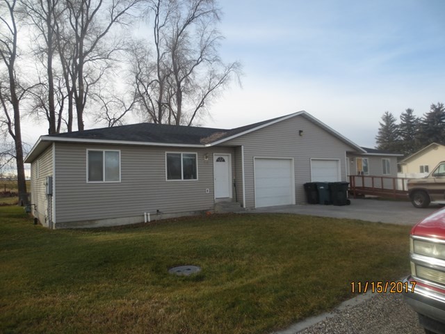 768-770 Royal Street Duplex in Blackfoot, ID - Building Photo