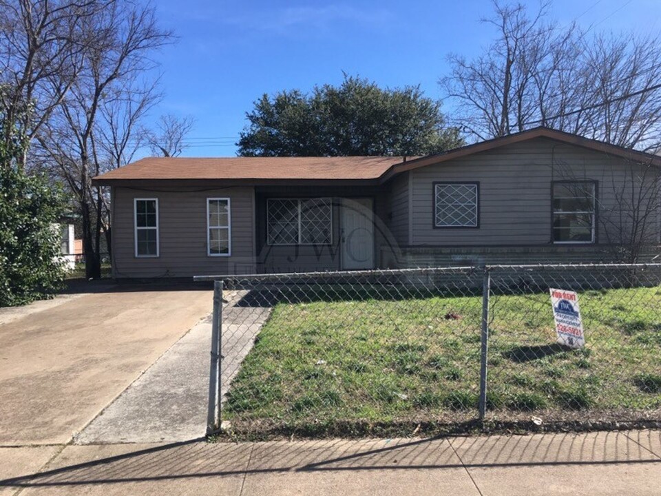 804 Jefferis Ave in Killeen, TX - Building Photo