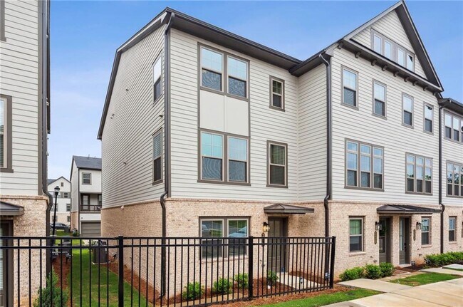 2632 Caruso Wy in Atlanta, GA - Building Photo - Building Photo
