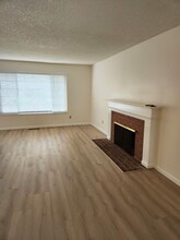 6523 Meadowridge Dr in Santa Rosa, CA - Building Photo - Building Photo