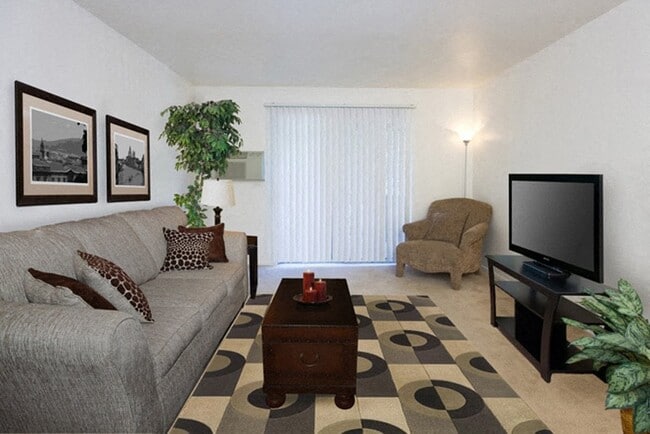 Hyde Park in Colorado Springs, CO - Building Photo - Building Photo