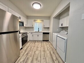 6840 SW Garden Home Rd in Portland, OR - Building Photo - Building Photo