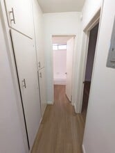 6142 Eleanor Ave in Los Angeles, CA - Foto de edificio - Building Photo