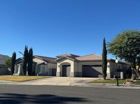 5 Curie Ct in Rancho Mirage, CA - Building Photo