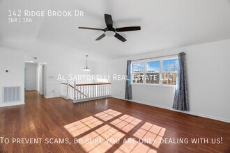 142 Ridge Brook Dr in Weaverville, NC - Building Photo - Building Photo