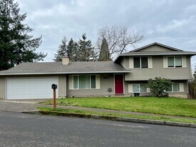 1475 SW Orchard Ave in Gresham, OR - Building Photo