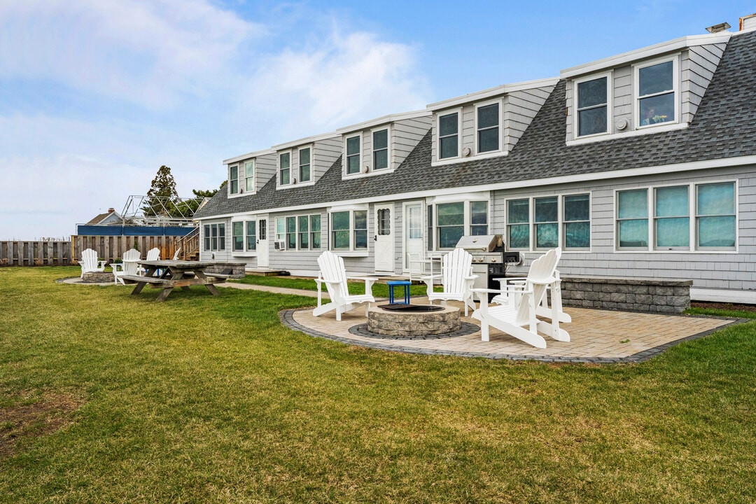 Sea Village in Stonington, CT - Building Photo