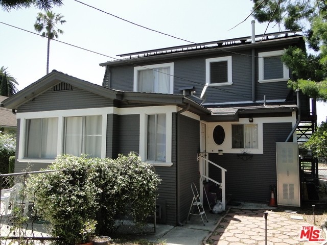 222 N Manhattan Pl in Los Angeles, CA - Foto de edificio - Building Photo