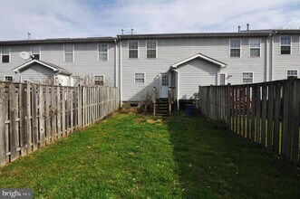 215 Banbury Terrace in Winchester, VA - Building Photo - Building Photo