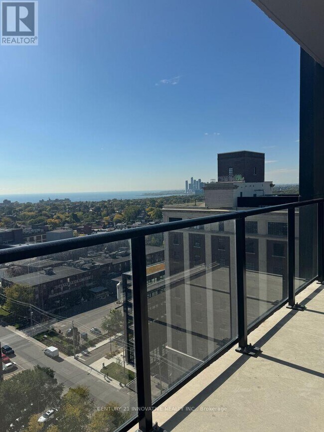 181 Sterling Rd in Toronto, ON - Building Photo - Building Photo