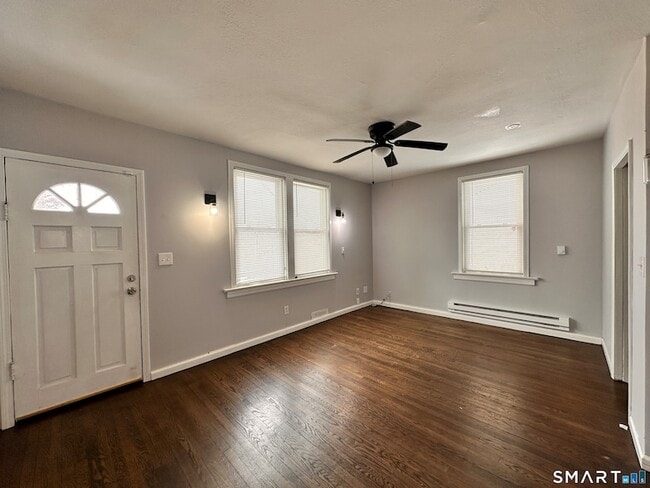 74 Mt Pleasant St in Derby, CT - Foto de edificio - Building Photo