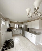 40018 Stimpson Dr in Sterling Heights, MI - Building Photo - Building Photo