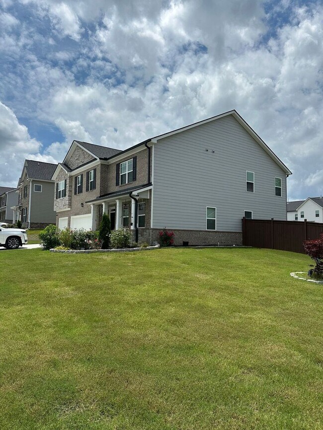 3339 English Elm Wy in Loganville, GA - Building Photo - Building Photo