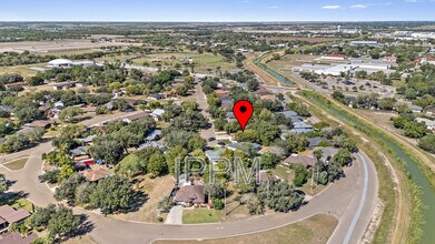 1105 Colt in La Feria, TX - Foto de edificio - Building Photo