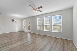 7705 Song Sparrow Dr. in Austin, TX - Building Photo - Building Photo