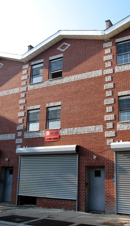 1924 Fulton St in Brooklyn, NY - Foto de edificio