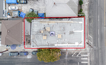 3030 W Pico Blvd in Los Angeles, CA - Building Photo - Building Photo