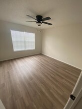 119 Circle Ct in Pleasanton, TX - Building Photo - Building Photo