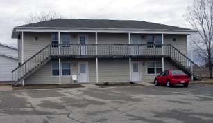 Fairfax Apartments in Seymour, WI - Building Photo