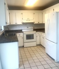 6030 Wolfe St in Jupiter, FL - Building Photo - Building Photo