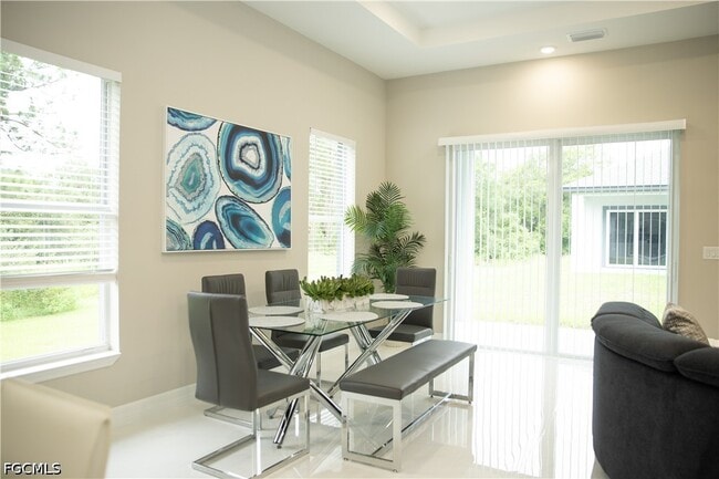 1226 Chrisholm St in Lehigh Acres, FL - Building Photo - Building Photo
