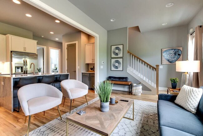 968 Youngs Ln-Unit -ID1051747P in Nashville, TN - Building Photo - Building Photo