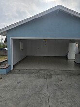 10207 Ashdale St in Stanton, CA - Building Photo - Building Photo