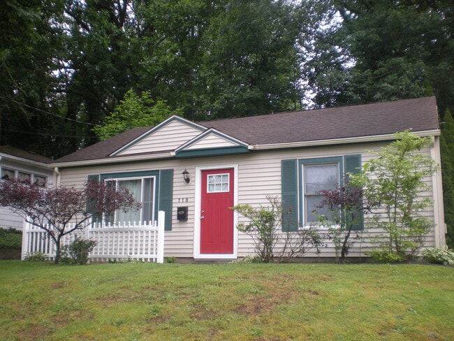 property at 118 Robinwood Blvd