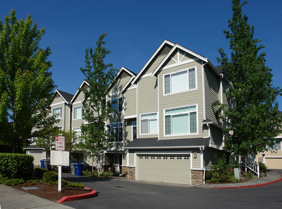 Aspens Townhomes in Bellevue, WA - Building Photo