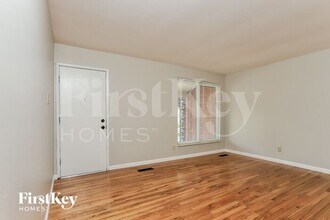 2648 Victron Dr in St. Louis, MO - Building Photo - Building Photo