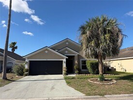 723 Lady Diana Dr in Davenport, FL - Building Photo