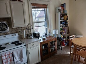2461 Fairview Ave, Unit 2 in Cincinnati, OH - Building Photo - Building Photo