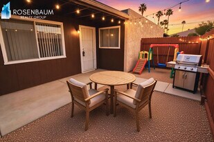 Alvernon Plaza in Tucson, AZ - Building Photo