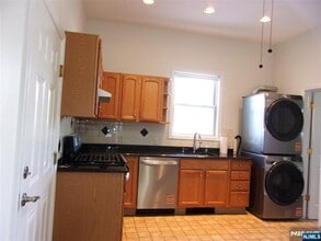 1 Hawthorne Ave in Park Ridge, NJ - Building Photo - Building Photo