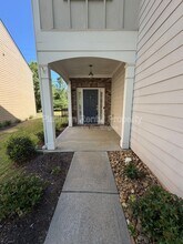 5555 Falls Landing Dr in Cumming, GA - Building Photo - Building Photo