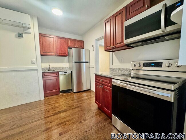 4 Garden Ct St