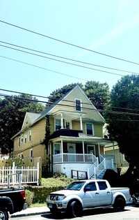 219 Connecticut Ave in New London, CT - Building Photo - Building Photo