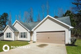 134 Mineral Springs Ln in Newnan, GA - Foto de edificio - Building Photo